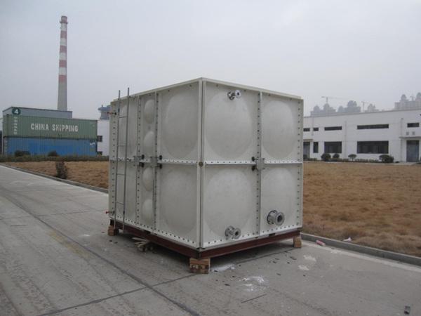 玻璃鋼水箱廠家直銷(xiāo)